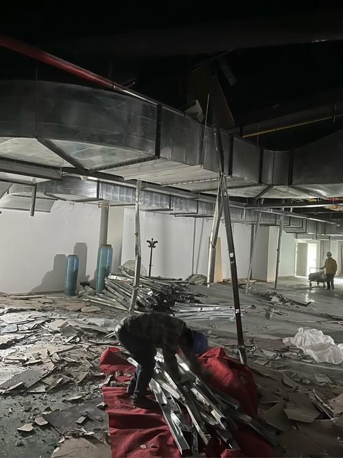 室内装饰拆除工装现场施工队室内装修毛坯房图片工厂清水房图片室内